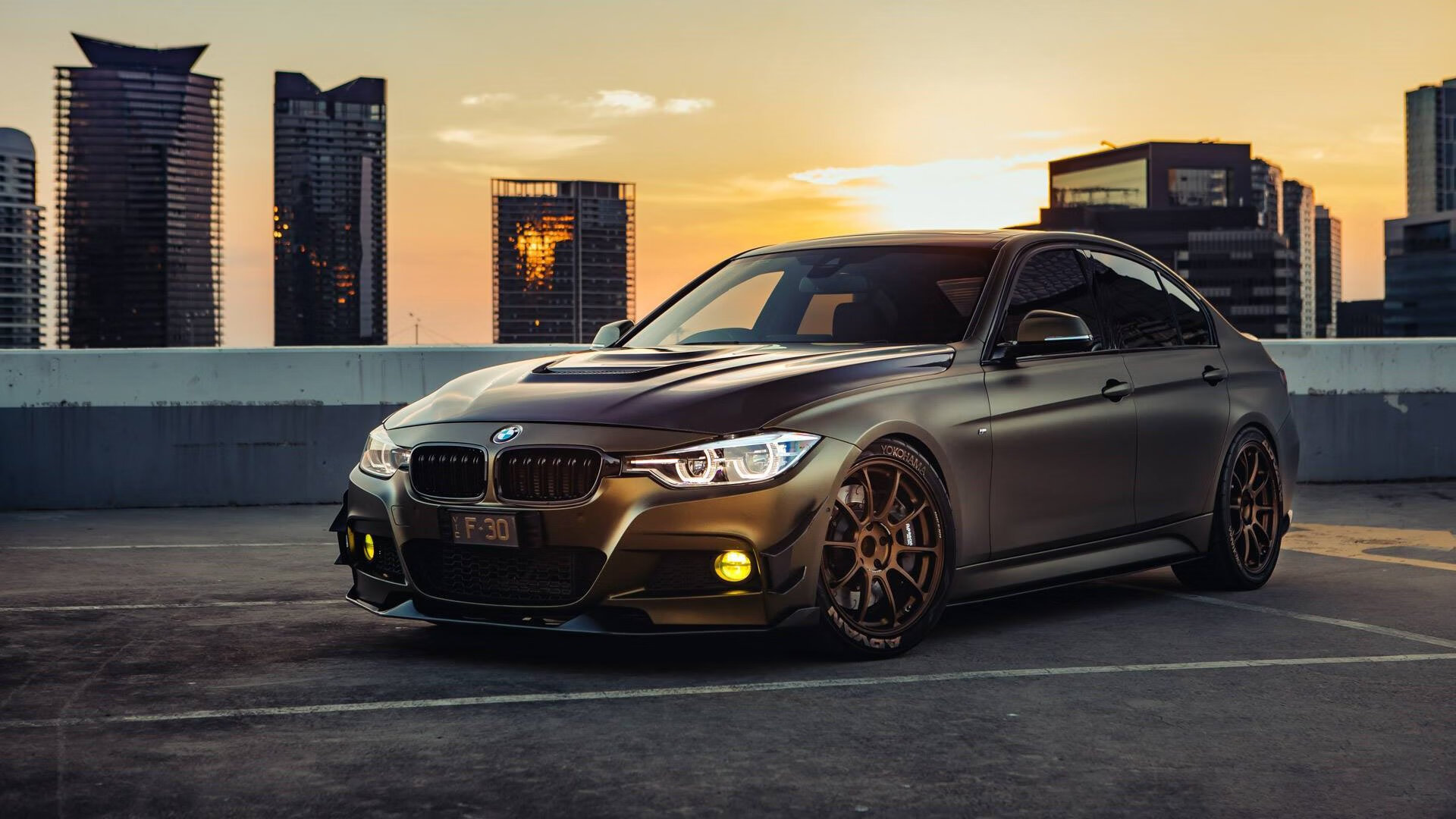 草根逆袭与豪门陨落，哈斯碾压阿斯顿马丁，佩雷兹临门一脚定乾坤