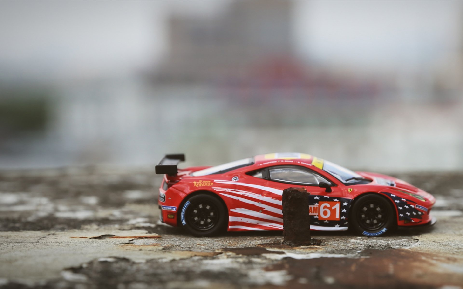 次级车队逆袭豪门,红牛二队技术碾压雷诺,卡洛斯·佩雷兹展现王者风范