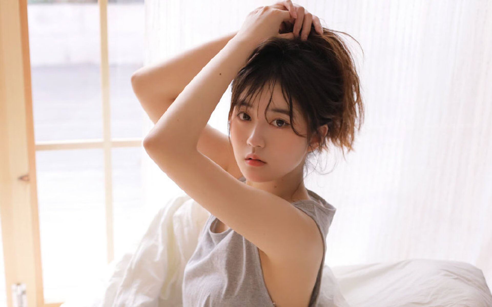 时空并置的窒息,当诺坎普陷入寂静时,猛龙正在盐湖城蚕食爵士