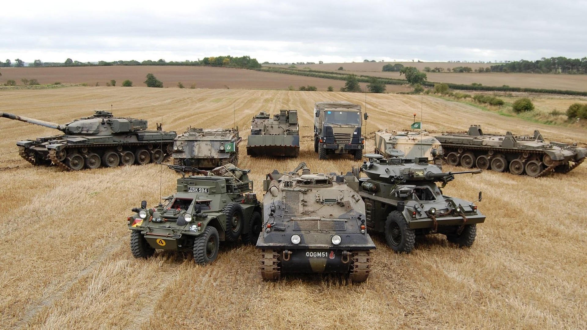 时间暂停的一秒,当霍勒迪在宇宙的寂静中投出那粒决定乾坤的球