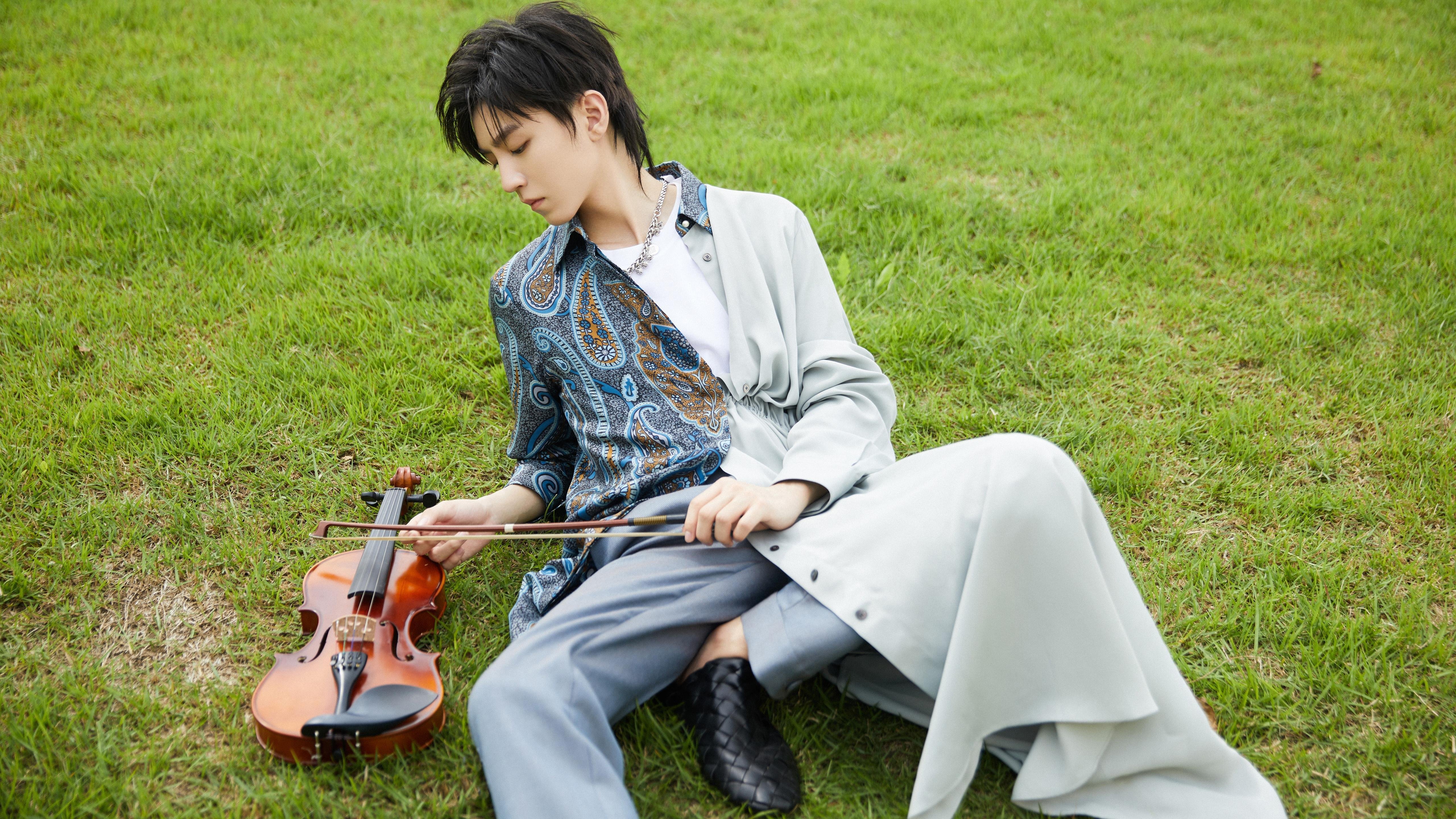 极速与海拔，双线并行的体育史诗