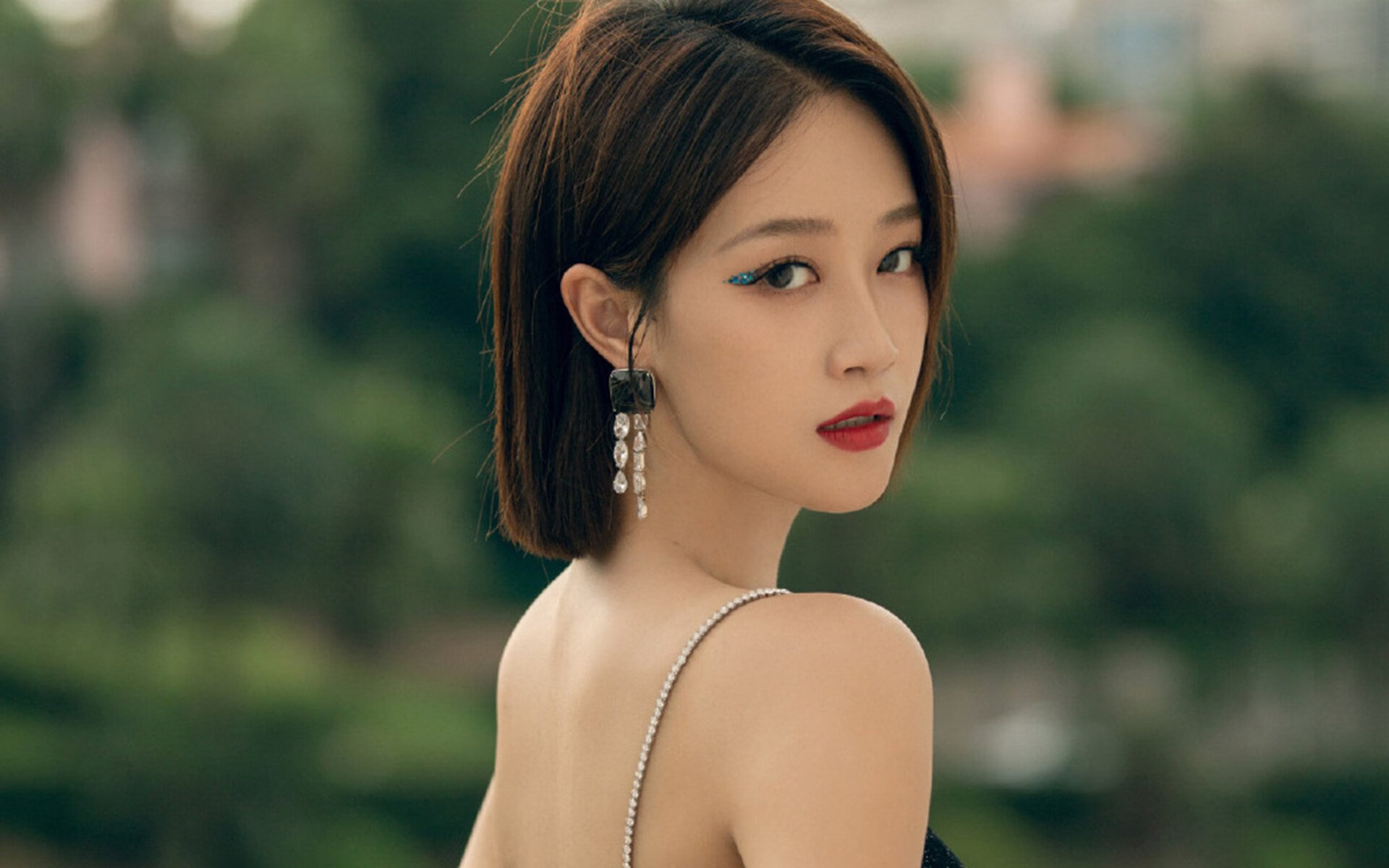 绿茵资本论，梅西精神价值的溢出与哥斯达黎加的情感收割