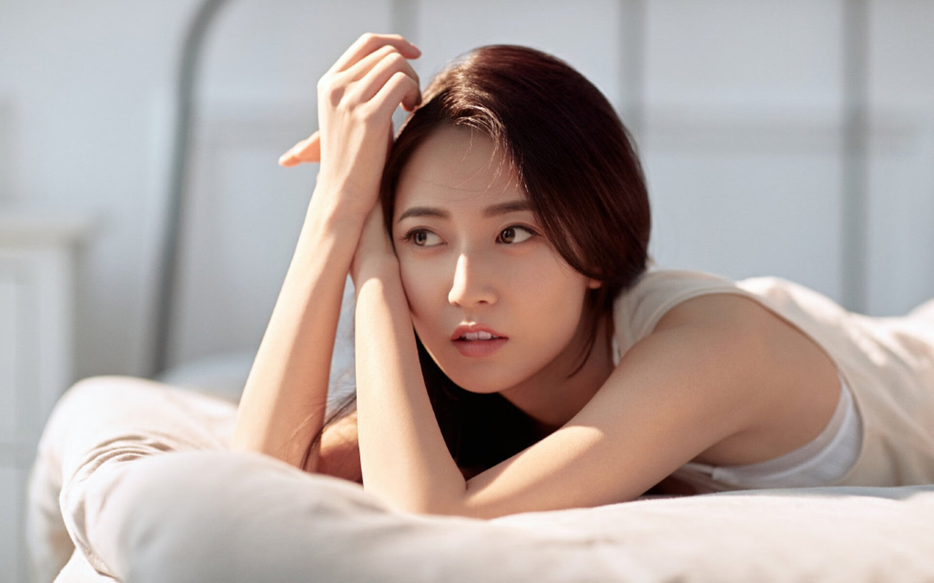 爱游戏体育-冰封王座上的三分绝杀，美加之夜，库里如何用一球焚烧五年心魔